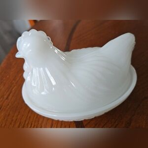 Hazel Atlas Milkgass Hen On Nest